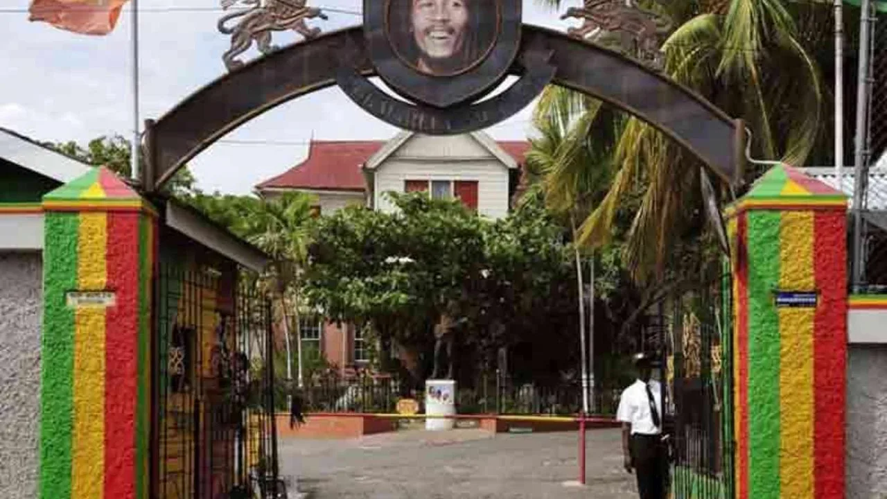 Bob Marley Museum + Kingston City Tour - 4 Hours