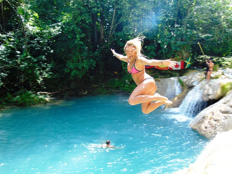 irie-excursions-and-tours-attractions-blue-hole-2